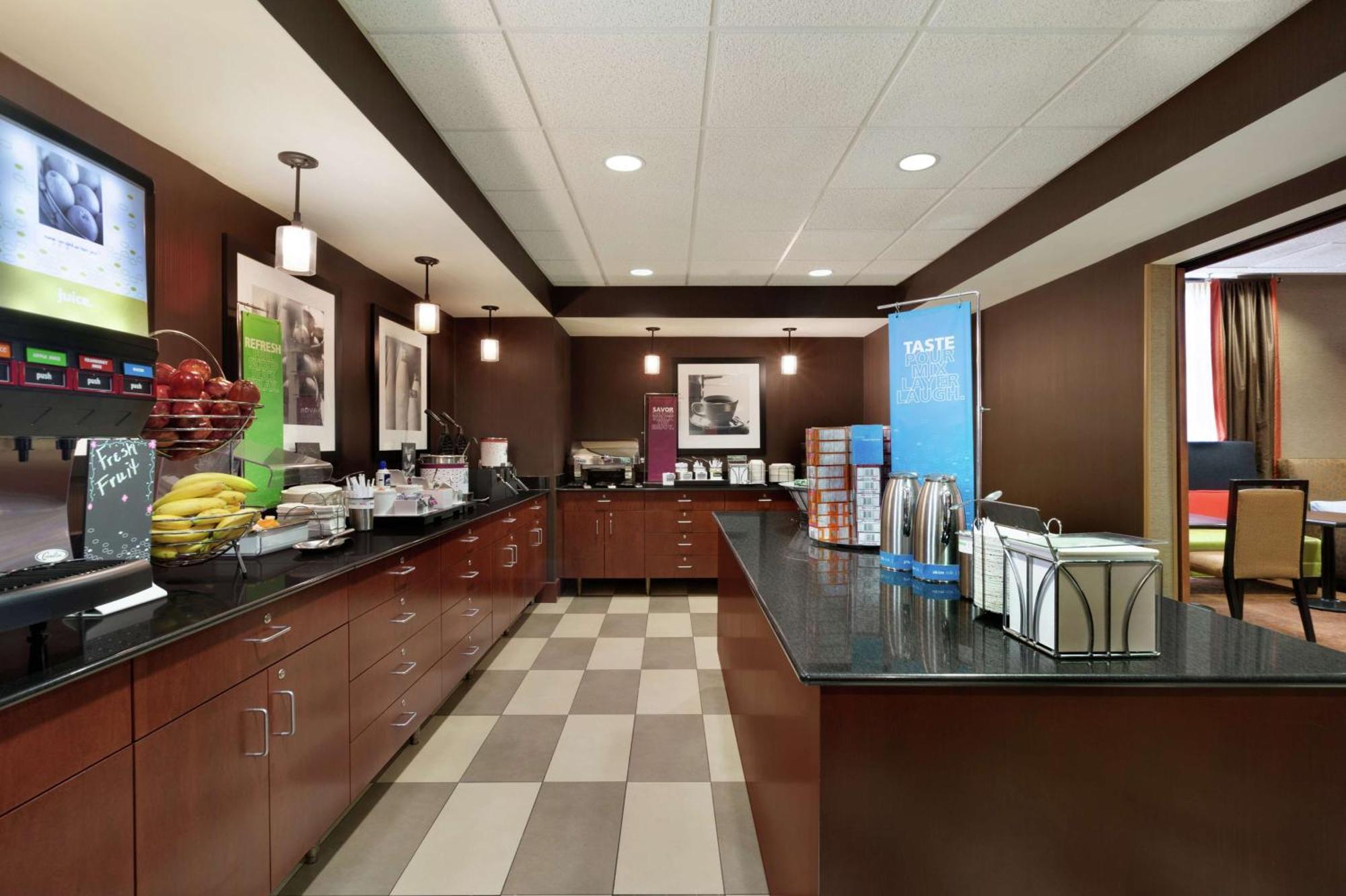 Hampton Inn Wichita Falls-Sikes Senter Mall Экстерьер фото