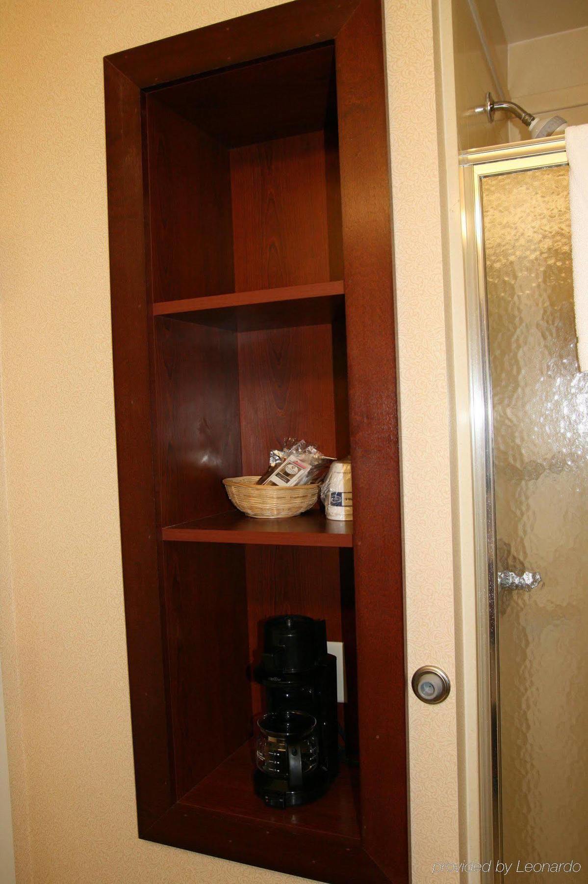 Hampton Inn Wichita Falls-Sikes Senter Mall Экстерьер фото