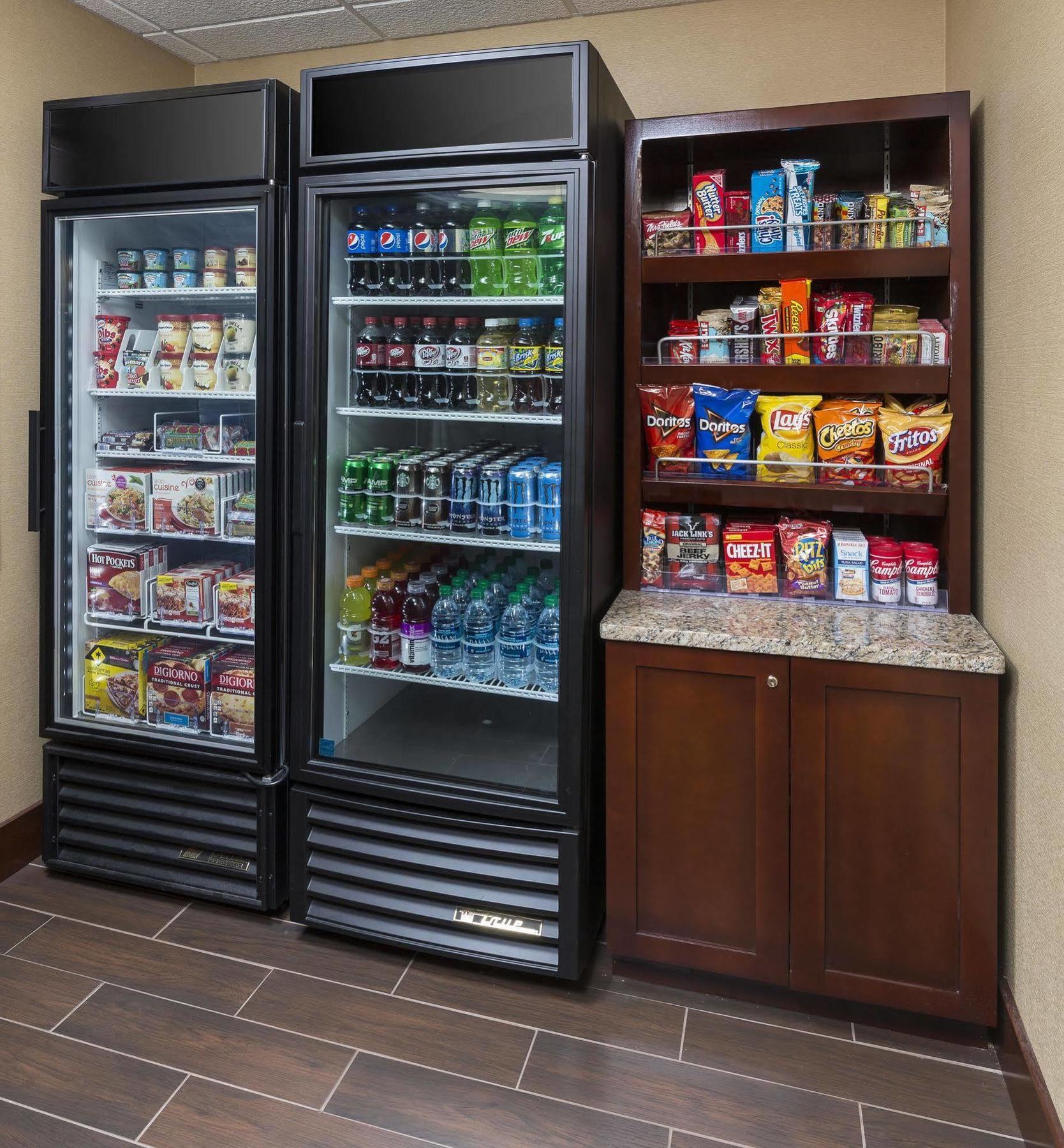 Hampton Inn Wichita Falls-Sikes Senter Mall Экстерьер фото
